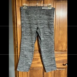 UA stretch capri